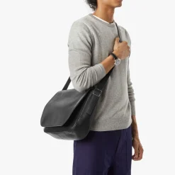 Runwell Messenger Bag